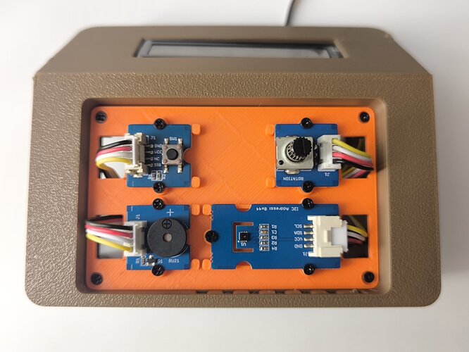 4_desk_watch_tray